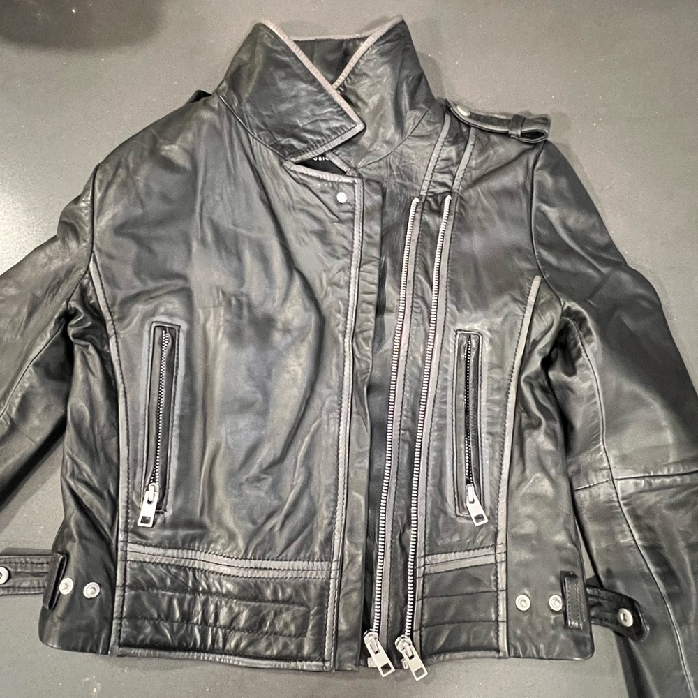 Barney’s Originals Black Petite Beppe Leather Jacket Size 4 US / 6 UK